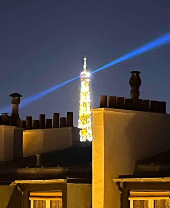 De Charme, Terrasse Et Vue Tour Eiffel Apartment *