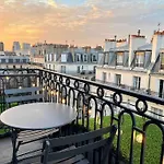Appartement De Charme, Terrasse Et Vue Tour Eiffel